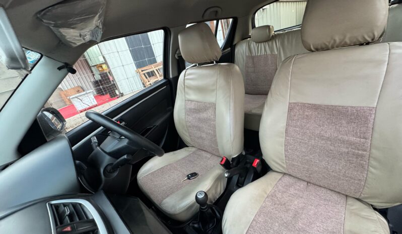 
								MARUTI SIZUKI SWIFT VXI+ full									