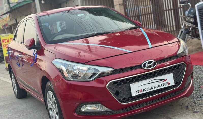 
								HYUNDAI I20 SPORTZ full									