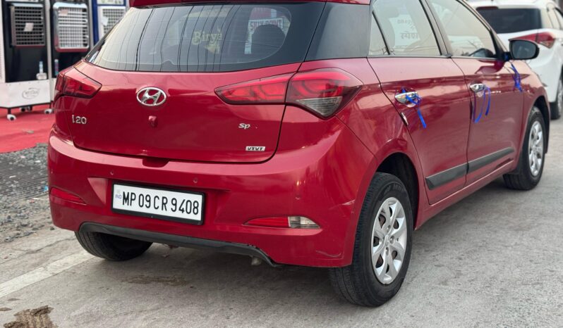 
								HYUNDAI I20 SPORTZ full									