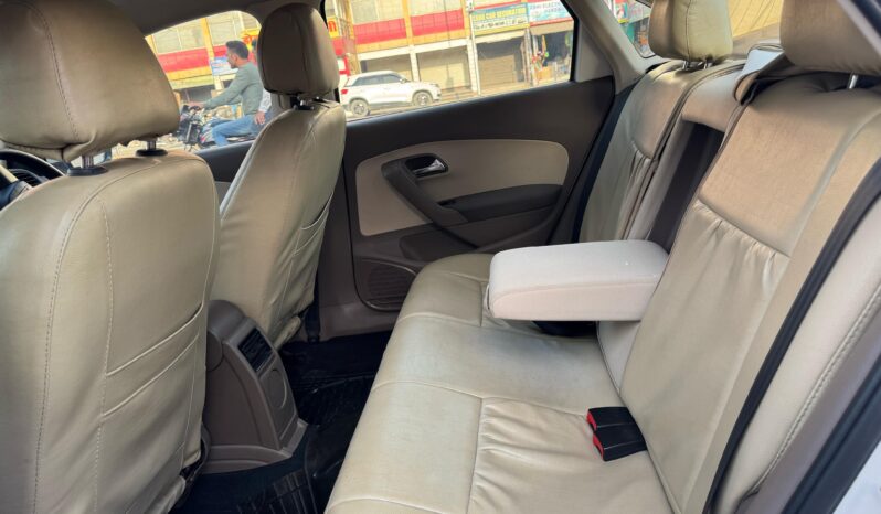 
								SKODA RAPID AMBITION full									