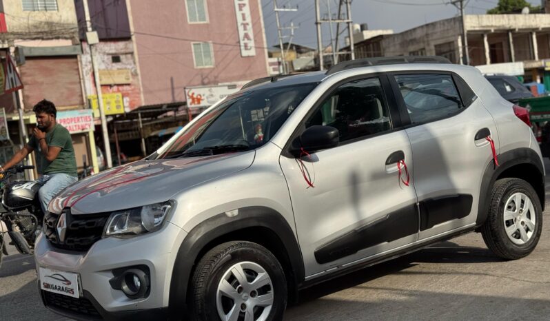 
								Renault KWID RXT full									