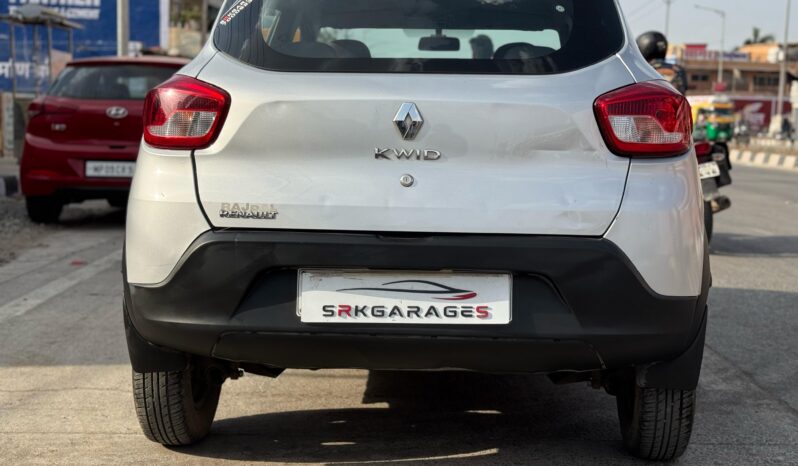 
								Renault KWID RXT full									