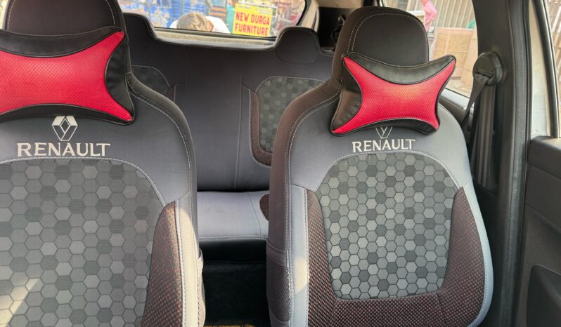 
								Renault KWID RXT full									