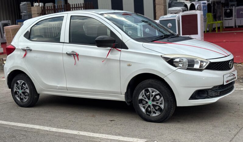 
								TATA TIAGO XE 2017 full									