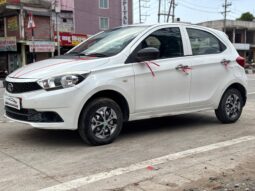 
										TATA TIAGO XE 2017 full									