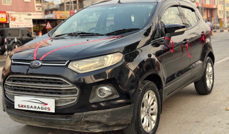
								FORD ECO SPORT TITANIUM full									
