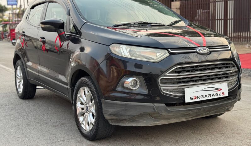 
								FORD ECO SPORT TITANIUM full									