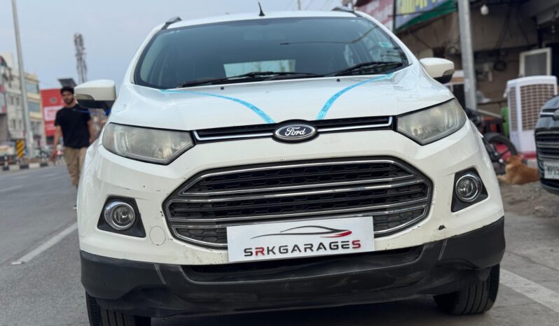
								FORD ECO SPORT TITANIUM full									