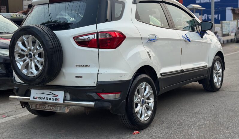 
								FORD ECO SPORT TITANIUM full									