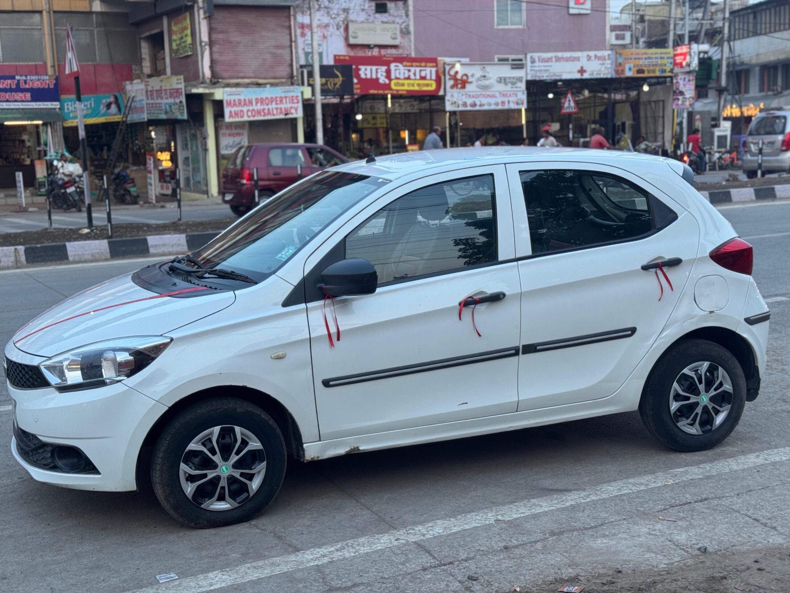 TATA TIAGO XE