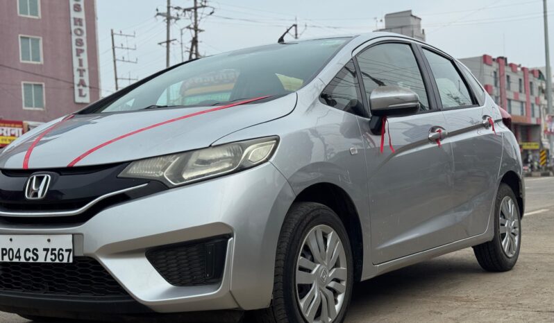 
								HONDA JAZZ VX S 2017 full									