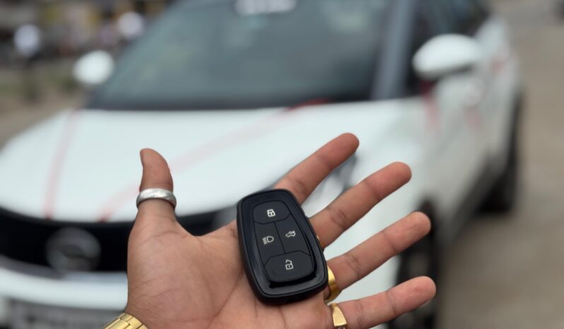 
								TATA NEXON XZ(o) 2018 full									