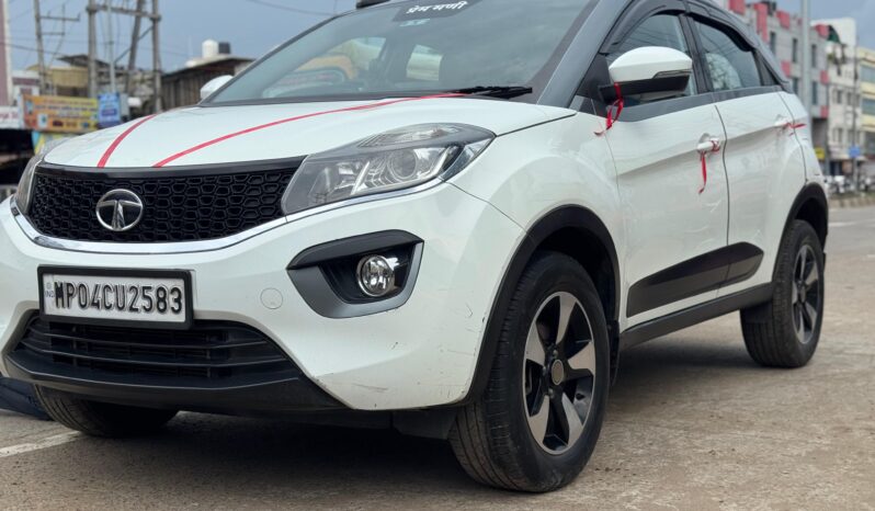 
								TATA NEXON XZ(o) 2018 full									