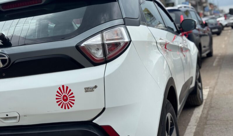 
								TATA NEXON XZ(o) 2018 full									