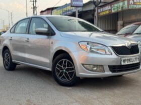 SKODA RAPID ambition 2013