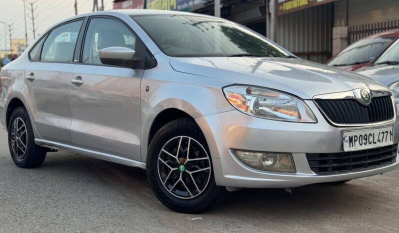 
								SKODA RAPID ambition 2013 full									