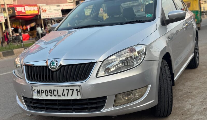 
								SKODA RAPID ambition 2013 full									
