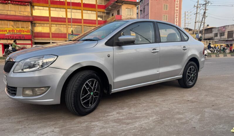 
								SKODA RAPID ambition 2013 full									