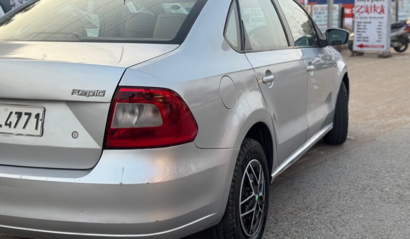
								SKODA RAPID ambition 2013 full									